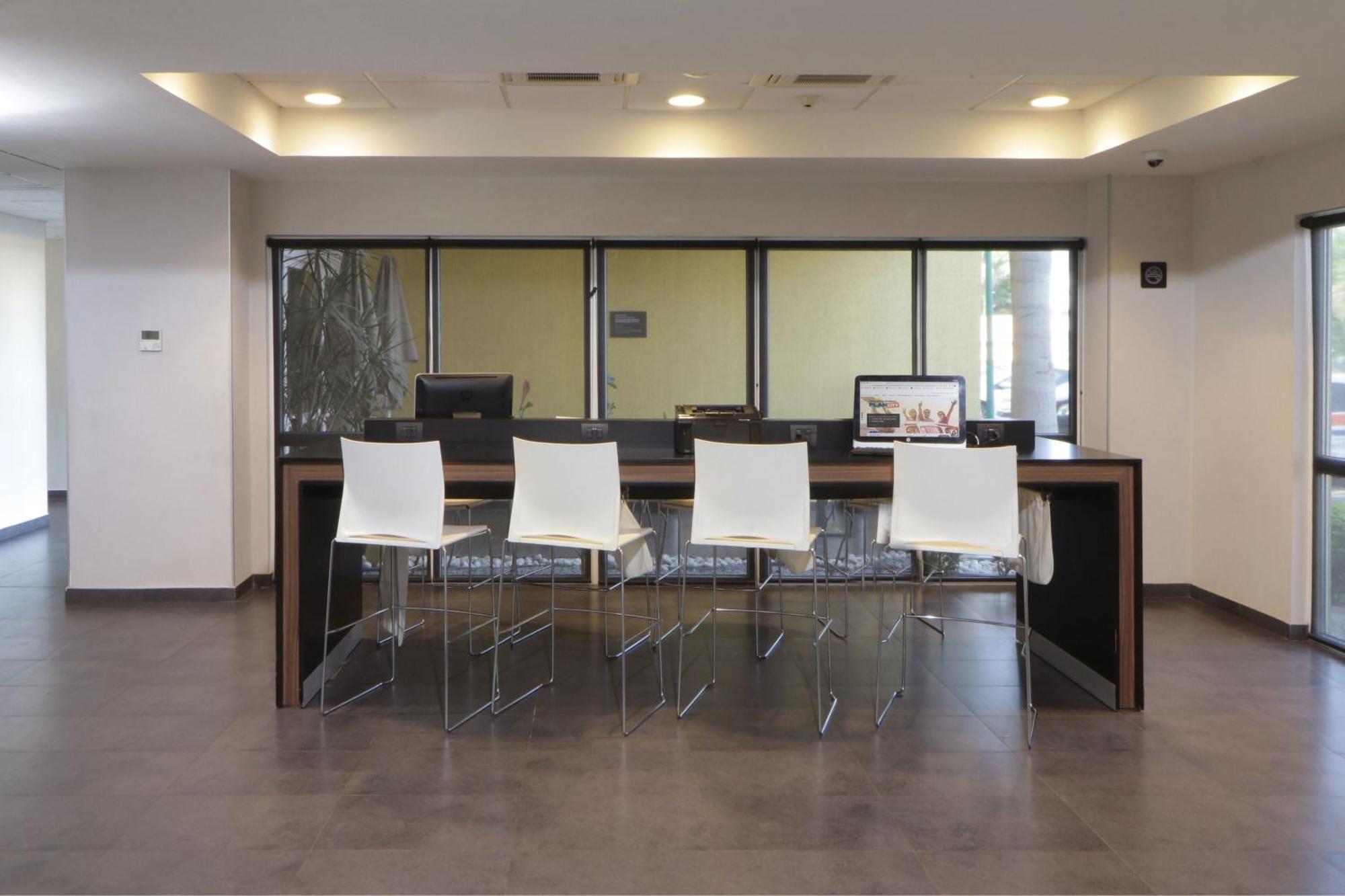City Express By Marriott Ciudad Victoria Luaran gambar