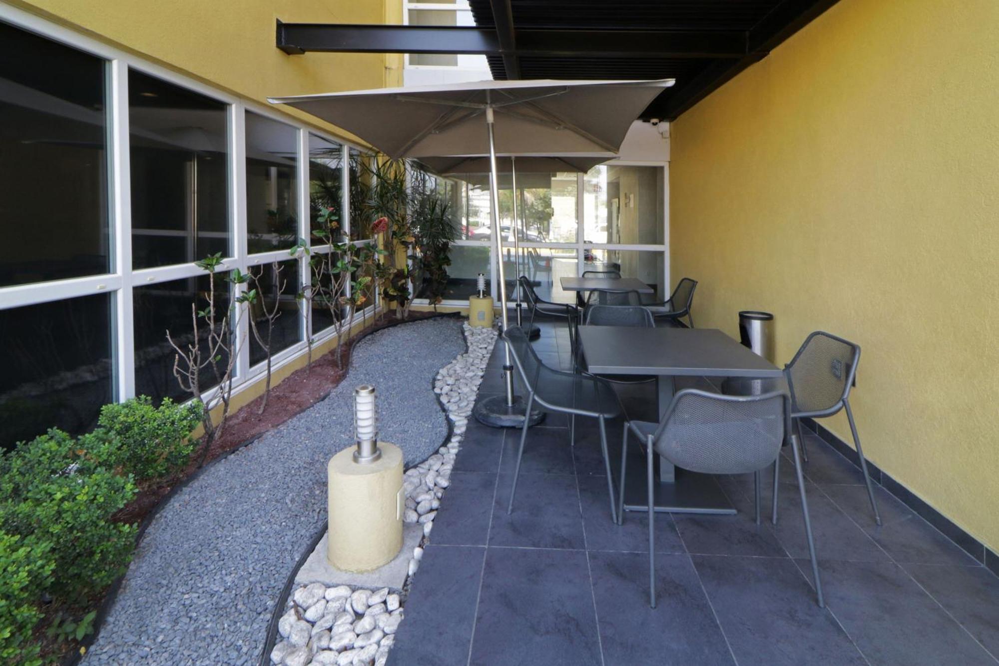 City Express By Marriott Ciudad Victoria Luaran gambar