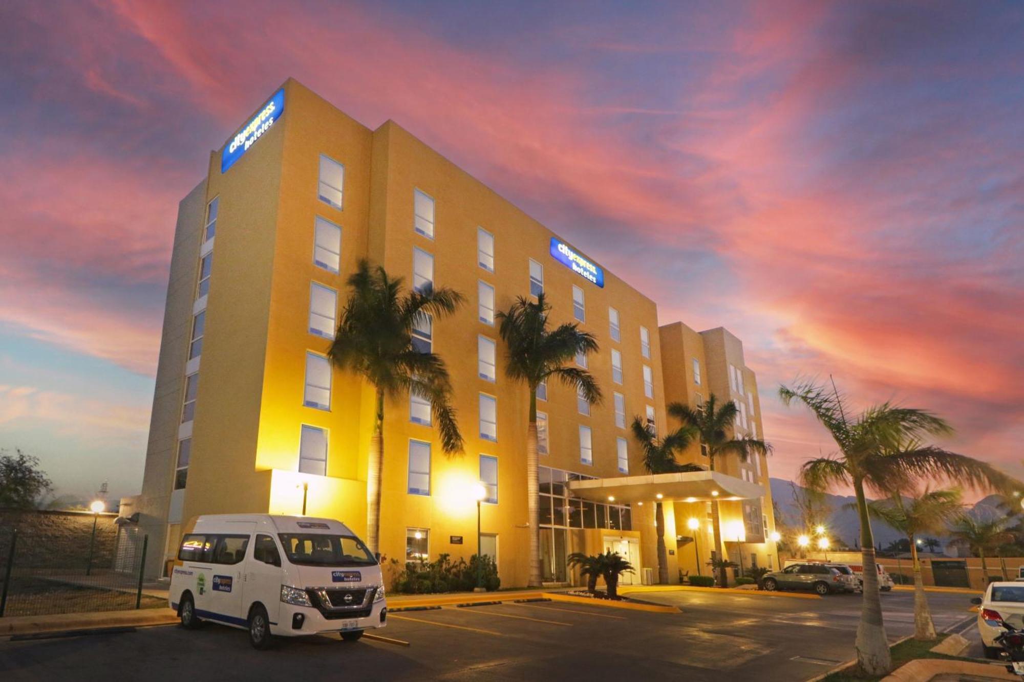 City Express By Marriott Ciudad Victoria Luaran gambar
