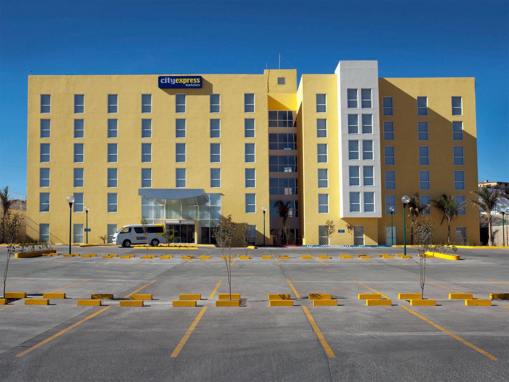 City Express By Marriott Ciudad Victoria Luaran gambar